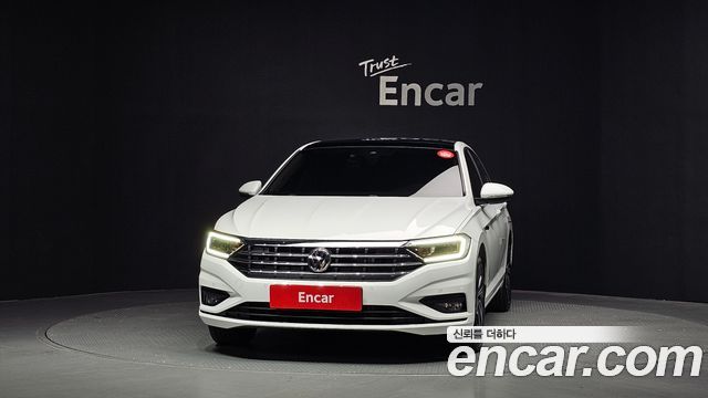 Volkswagen Jetta 2021 — photo 3
