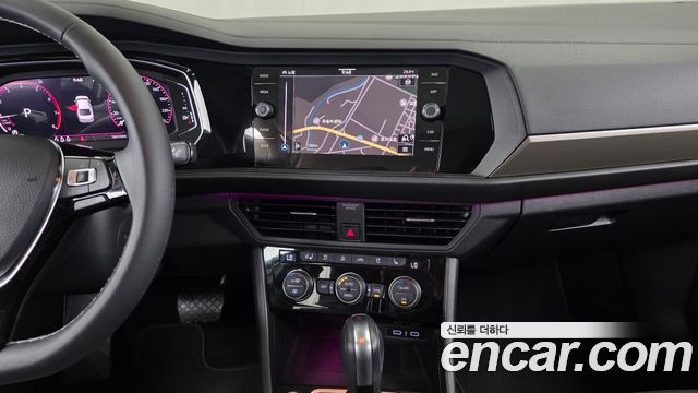 Volkswagen Jetta 2021 — photo 14