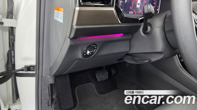 Volkswagen Jetta 2021 — photo 18