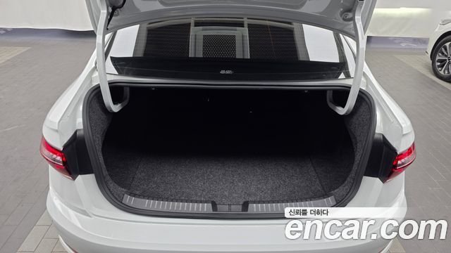 Volkswagen Jetta 2021 — photo 20