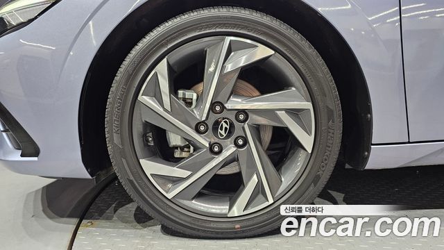 Hyundai AVANTE 2024 — photo 5