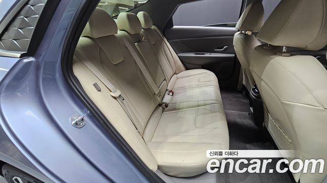 Hyundai AVANTE 2024 — photo 11