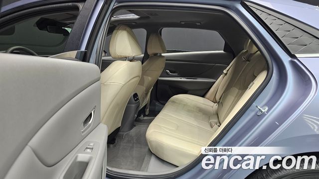 Hyundai AVANTE 2024 — photo 12