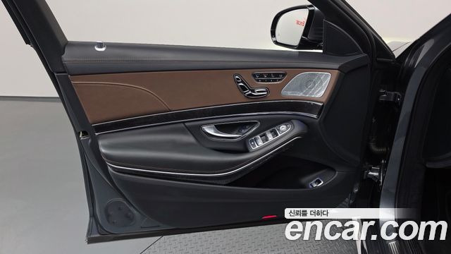 Mercedes-Benz S-Class 2018 — photo 14