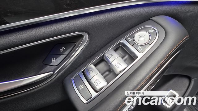 Mercedes-Benz S-Class 2018 — photo 40