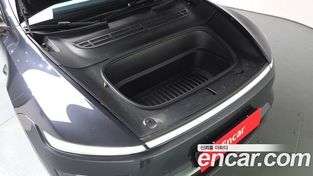 Tesla Model Y 2025 — photo 6