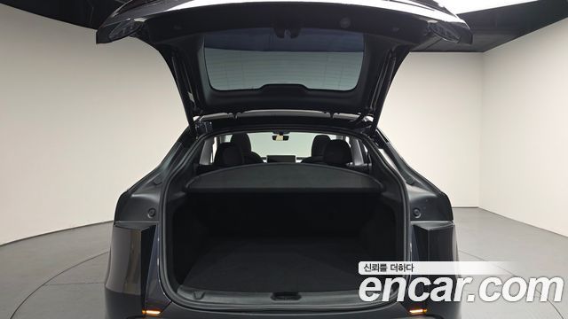 Tesla Model Y 2025 — photo 26