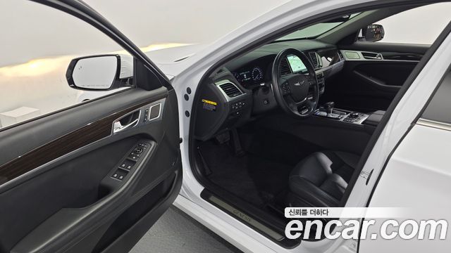 Genesis G80 2018 — photo 13