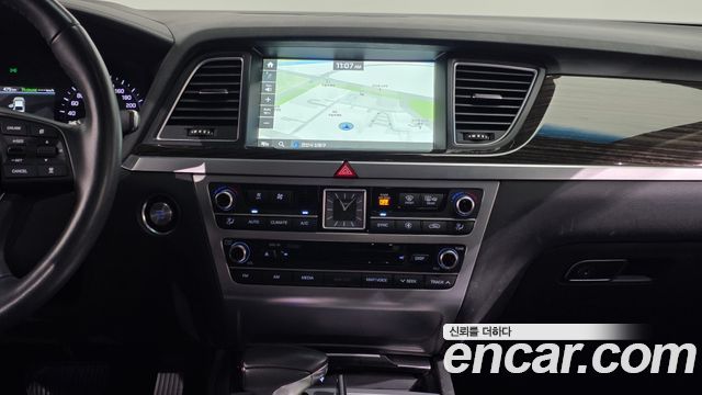 Genesis G80 2018 — photo 19