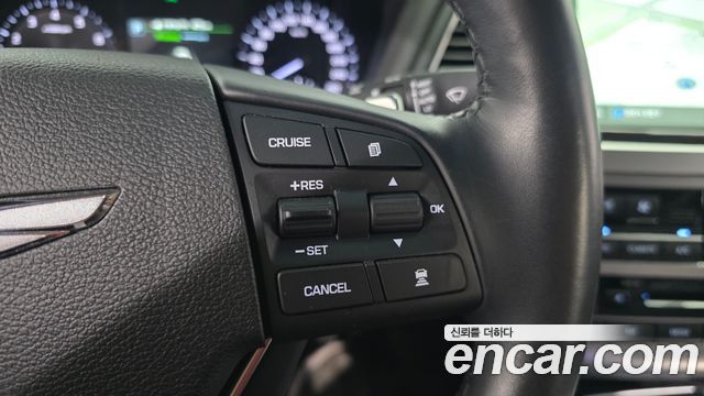 Genesis G80 2018 — photo 23