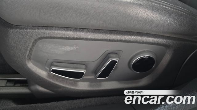 Genesis G80 2018 — photo 31