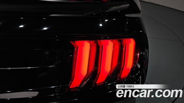 Ford Mustang 2020 — photo 9