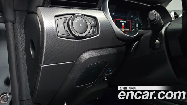 Ford Mustang 2020 — photo 35