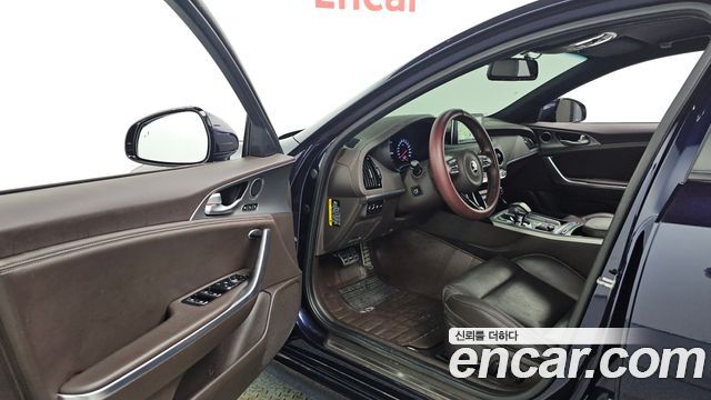 Kia Stinger 2019 — photo 10