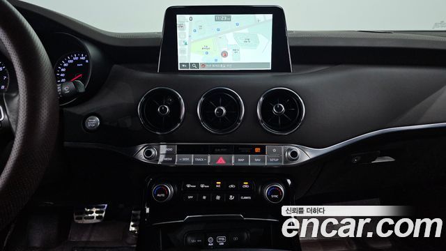 Kia Stinger 2019 — photo 14