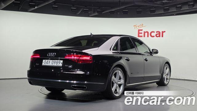 Audi A8 2016 — photo 2