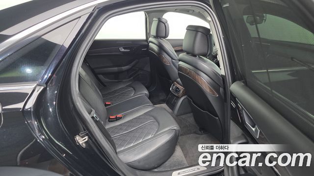 Audi A8 2016 — photo 11
