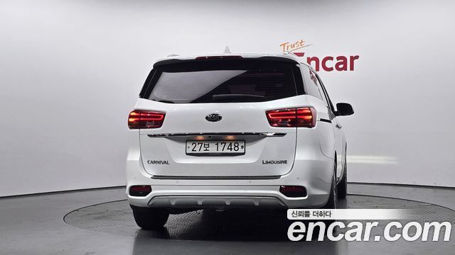 Kia Canival 2019 — photo 4