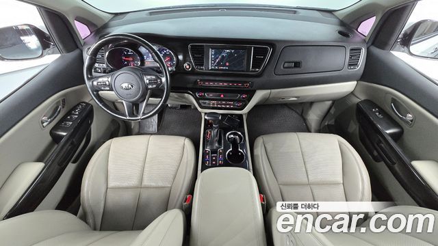 Kia Canival 2019 — photo 10
