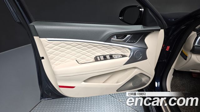 Genesis G70 2019 — photo 14