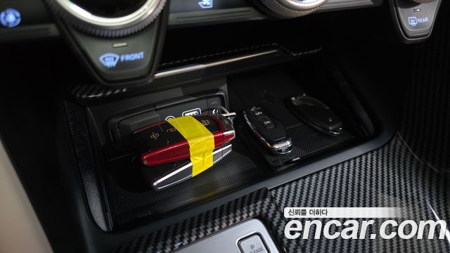 Genesis G70 2019 — photo 32