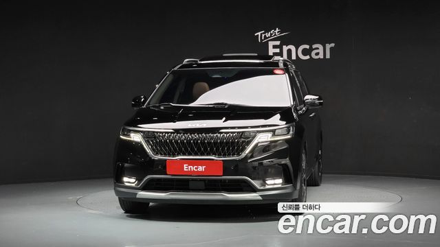 Kia Canival 2022 — photo 2