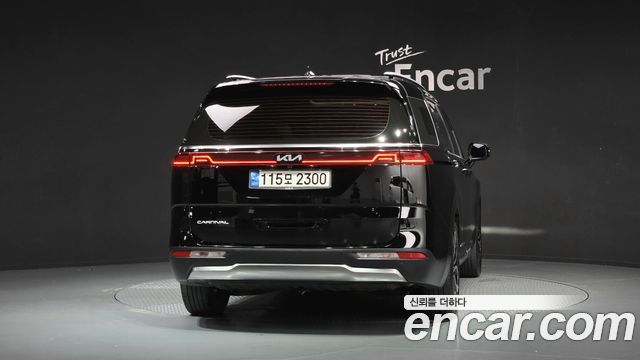 Kia Canival 2022 — photo 4