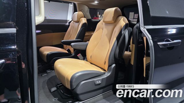 Kia Canival 2022 — photo 14