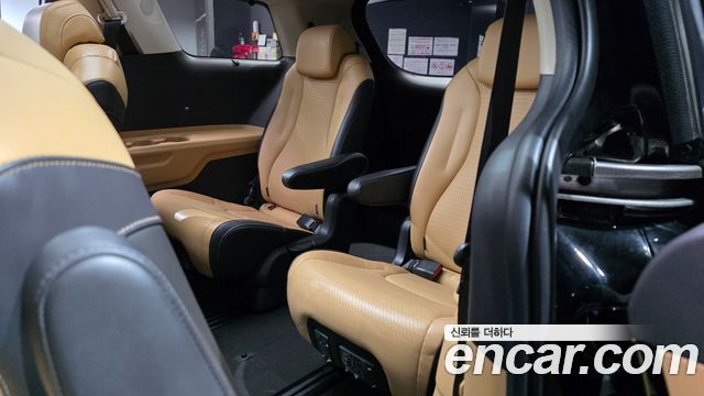 Kia Canival 2022 — photo 15
