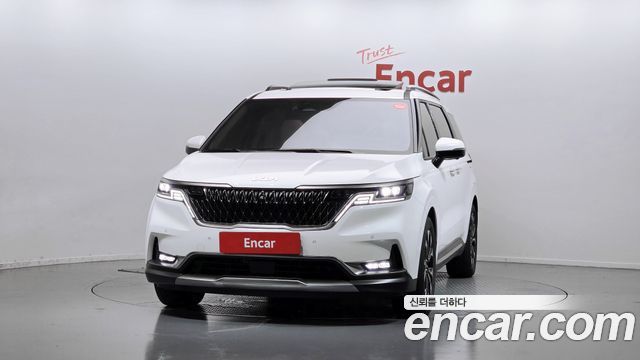 Kia Canival 2023 — photo 3