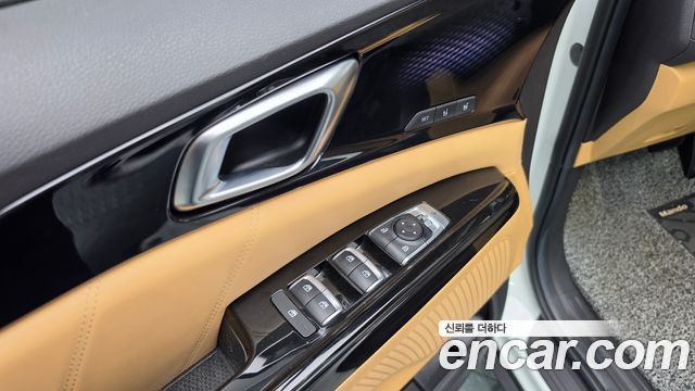 Kia Canival 2023 — photo 29