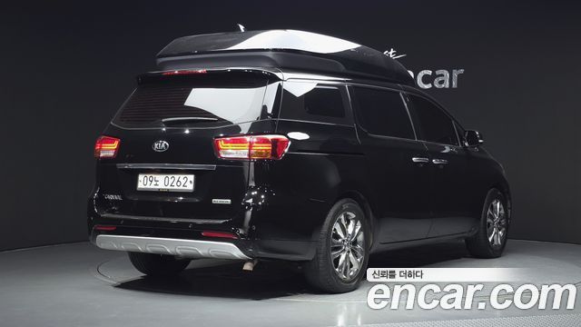 Kia Canival 2016 — photo 2