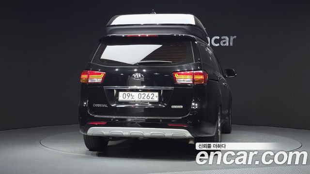 Kia Canival 2016 — photo 4