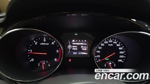 Kia Canival 2016 — photo 11