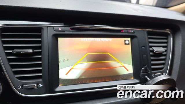 Kia Canival 2016 — photo 22
