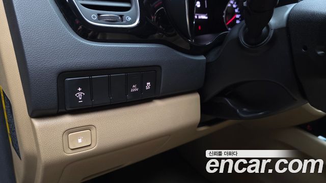 Kia Canival 2016 — photo 27