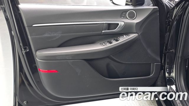 Hyundai Sonata 2022 — photo 14