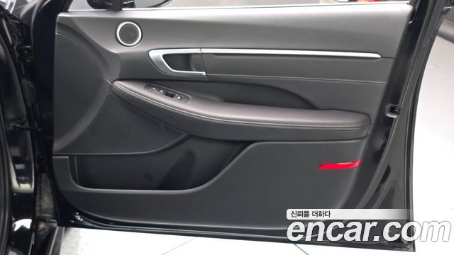 Hyundai Sonata 2022 — photo 15