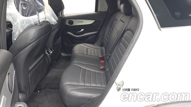 Mercedes-Benz GLC-Class 2020 — photo 17