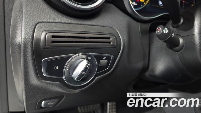Mercedes-Benz GLC-Class 2020 — photo 26