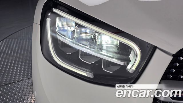 Mercedes-Benz GLC-Class 2020 — photo 8