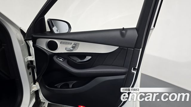 Mercedes-Benz GLC-Class 2020 — photo 14