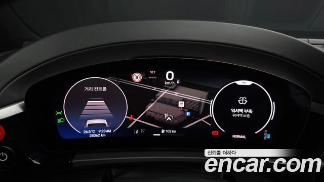 Porsche Macan 2025 — photo 8