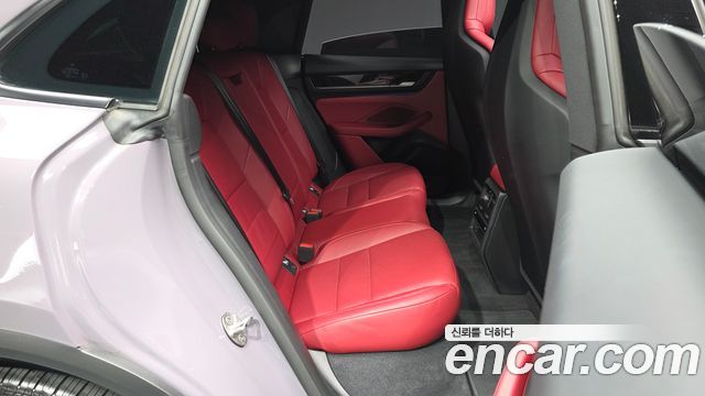 Porsche Macan 2025 — photo 12