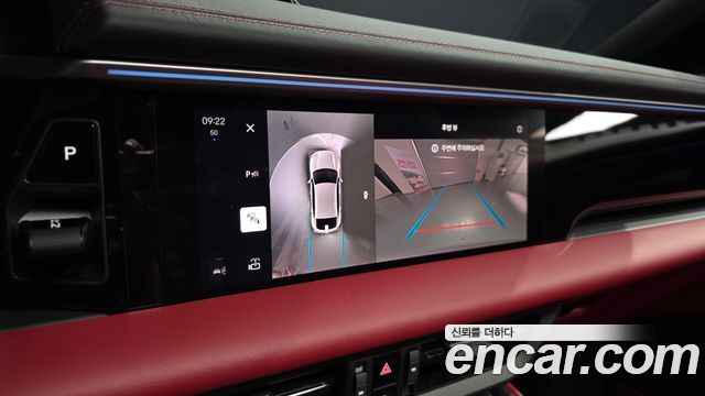 Porsche Macan 2025 — photo 15