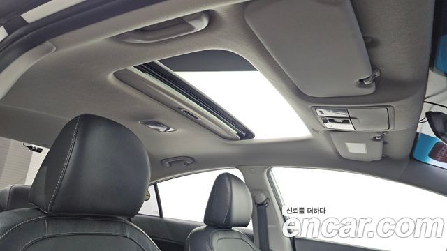 Kia K3 2016 — photo 25