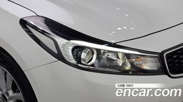 Kia K3 2016 — photo 8