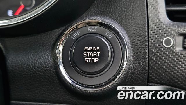 Kia K3 2016 — photo 29