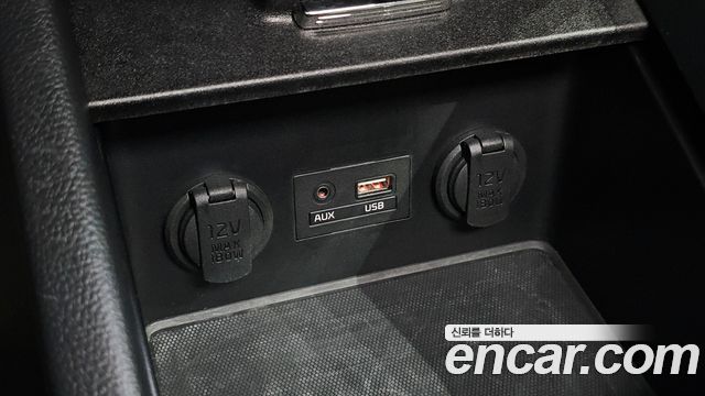 Kia K3 2016 — photo 32