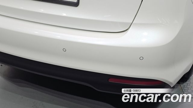Kia K3 2016 — photo 34